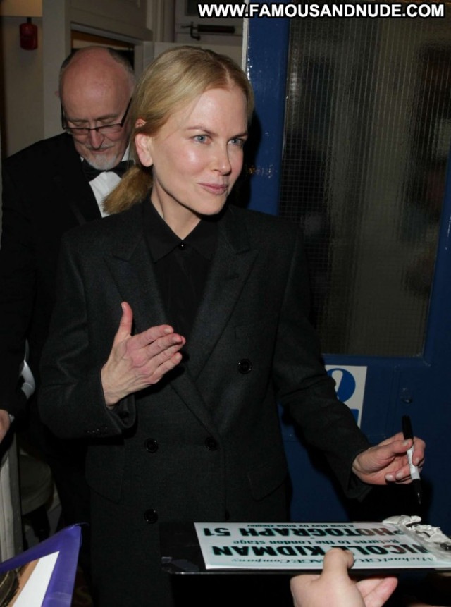 Nicole Kidman Beautiful Posing Hot Babe London Celebrity Paparazzi