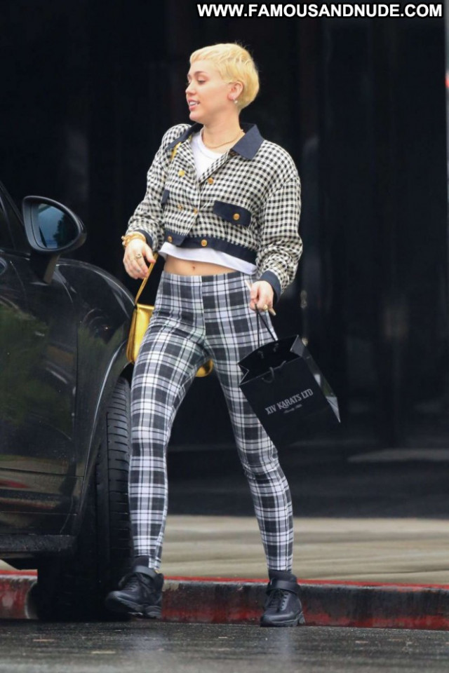 Miley Cyrus Beverly Hills Babe Paparazzi Posing Hot Beautiful Car