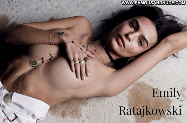 Emily Ratajkowski Be Cool Beautiful Posing Hot Celebrity Babe Magazine