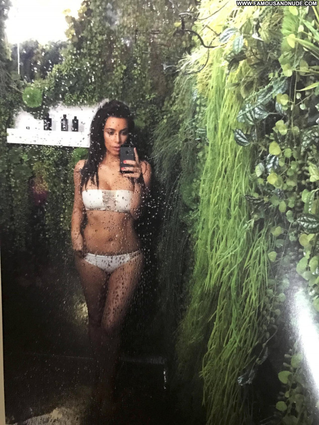 Kim Kardashian No Source Posing Hot Beautiful Babe Celebrity Sexy