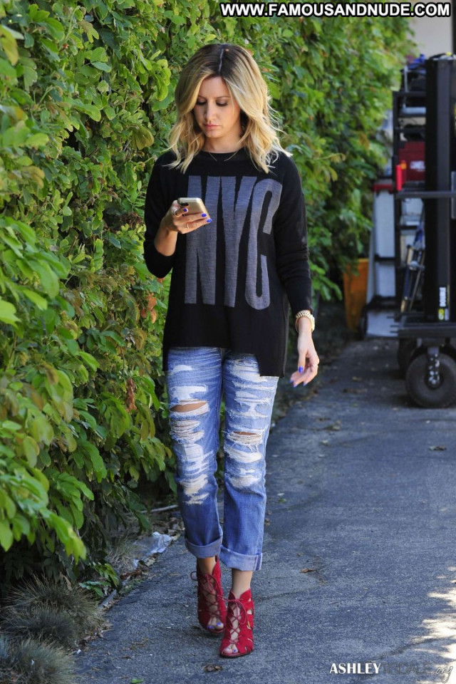 Ashley Tisdale Celebrity Babe Posing Hot Paparazzi Beautiful