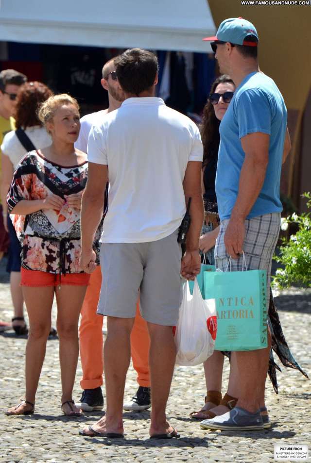 Hayden Panettiere Posing Hot Candids Babe Paparazzi