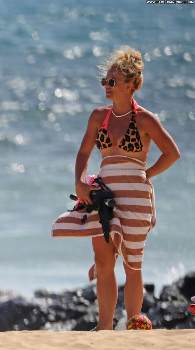 Britney Spears No Source Celebrity Beautiful Hawaii Posing Hot